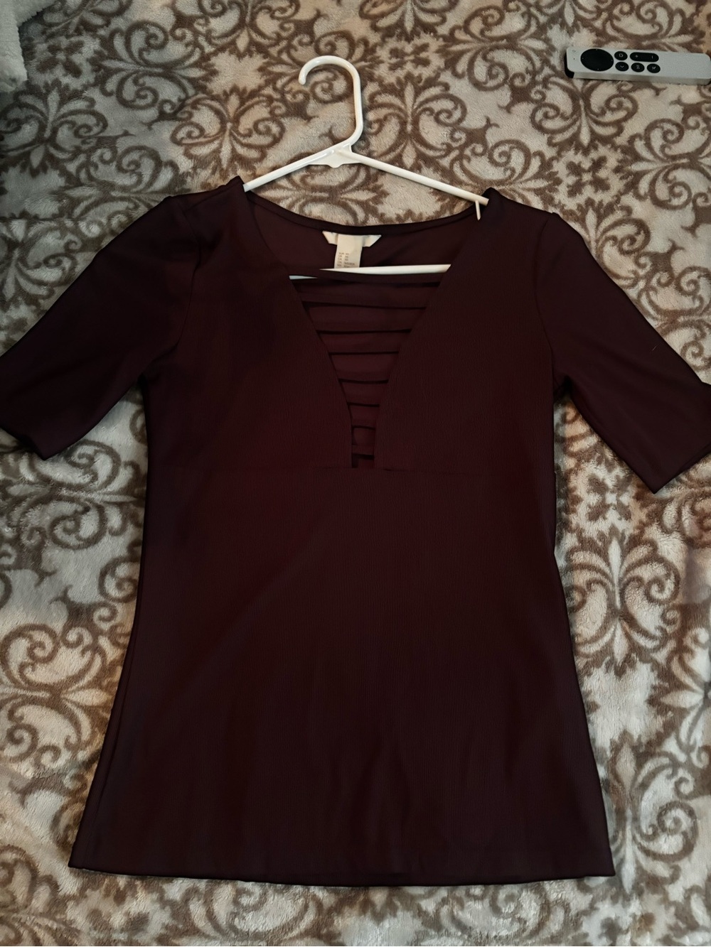 H&M Ribbed Deep Wine V-Neck Top